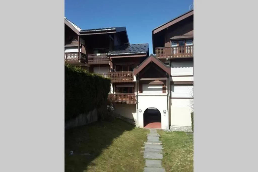 Le Rustica, 3 Rooms, 3 Stars, 6 People Les Houches Appartement