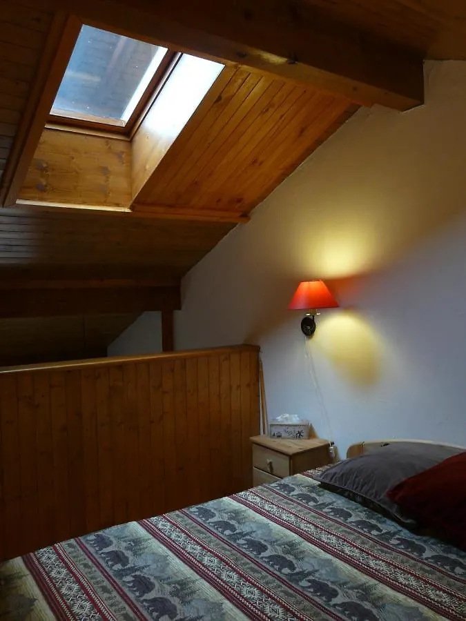 Le Rustica, 3 Rooms, 3 Stars, 6 People Les Houches Appartement